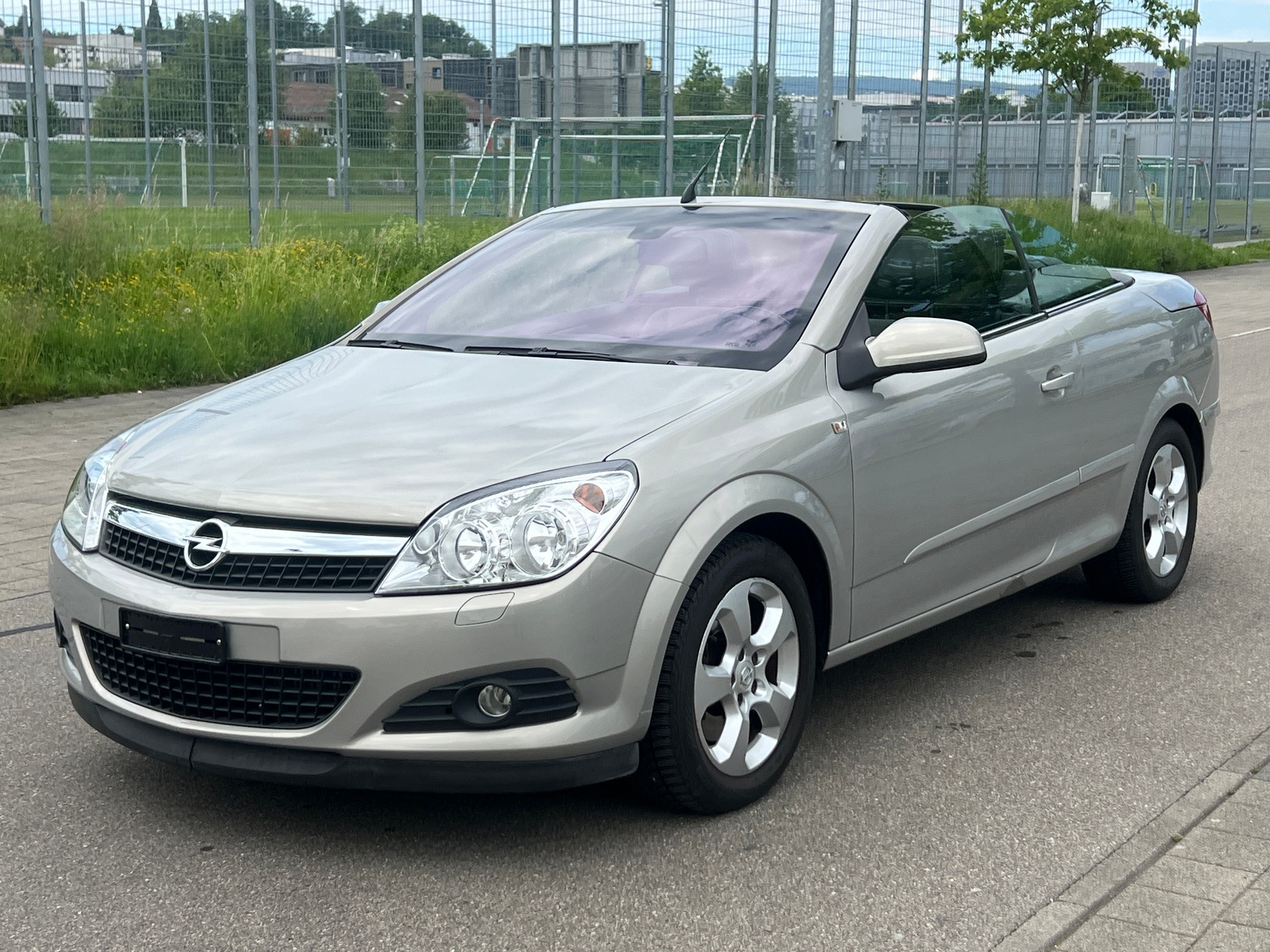 OPEL Astra TT 1.6i 16V Turbo Cosmo-image-0