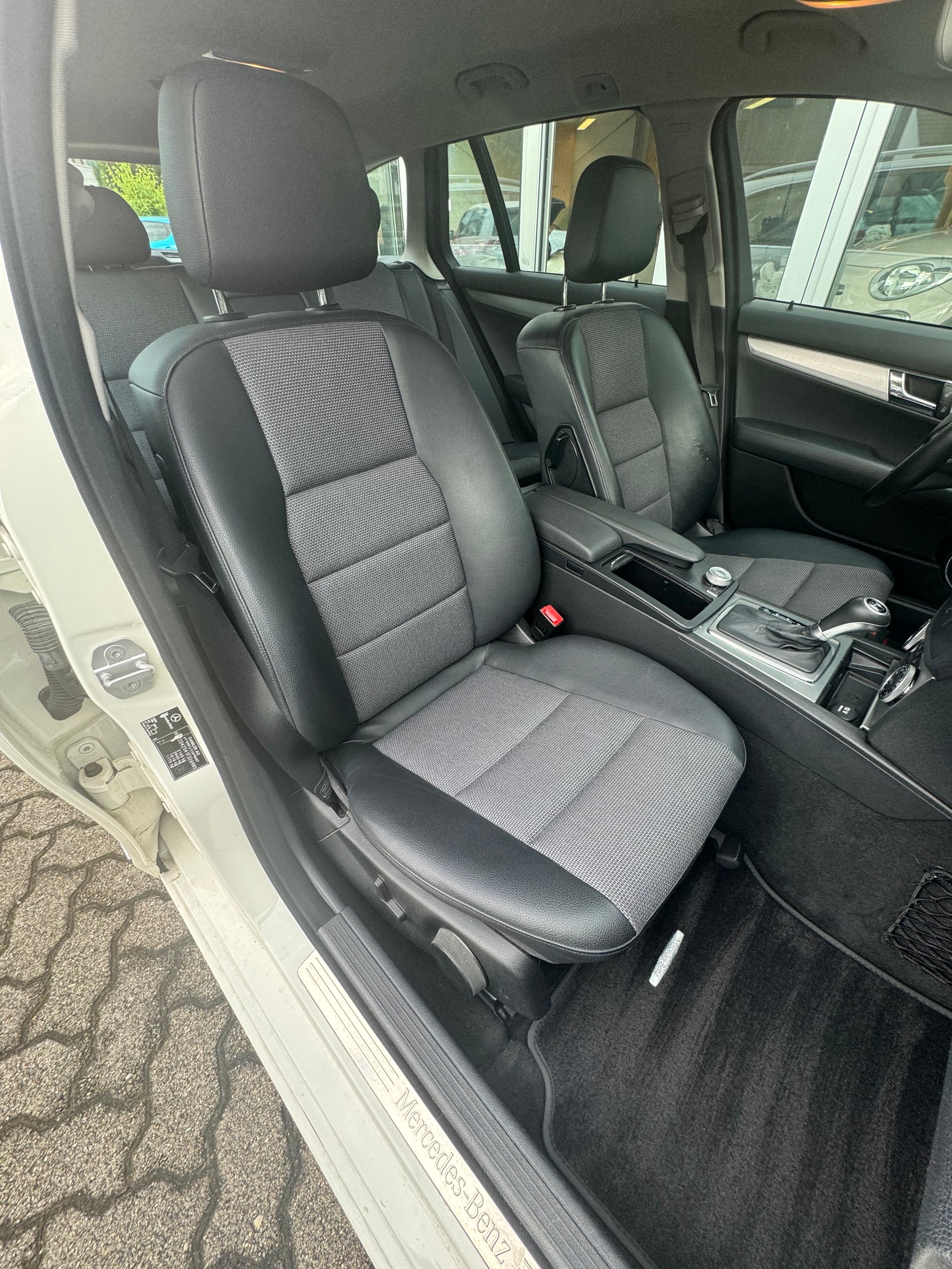 MERCEDES-BENZ C 300 (280) Avantgarde 7G-Tronic-image-7