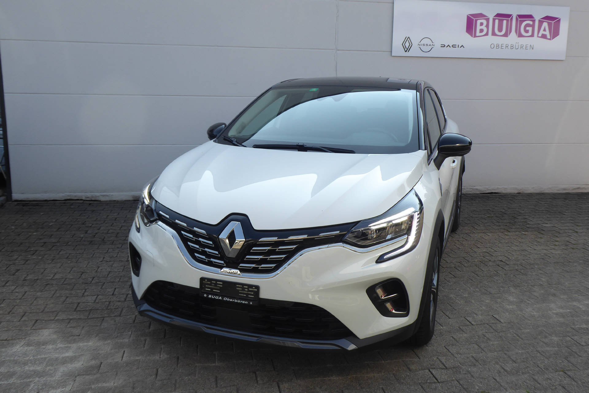 RENAULT Captur 1.6 E-Tech Initiale Paris DHT-image-0