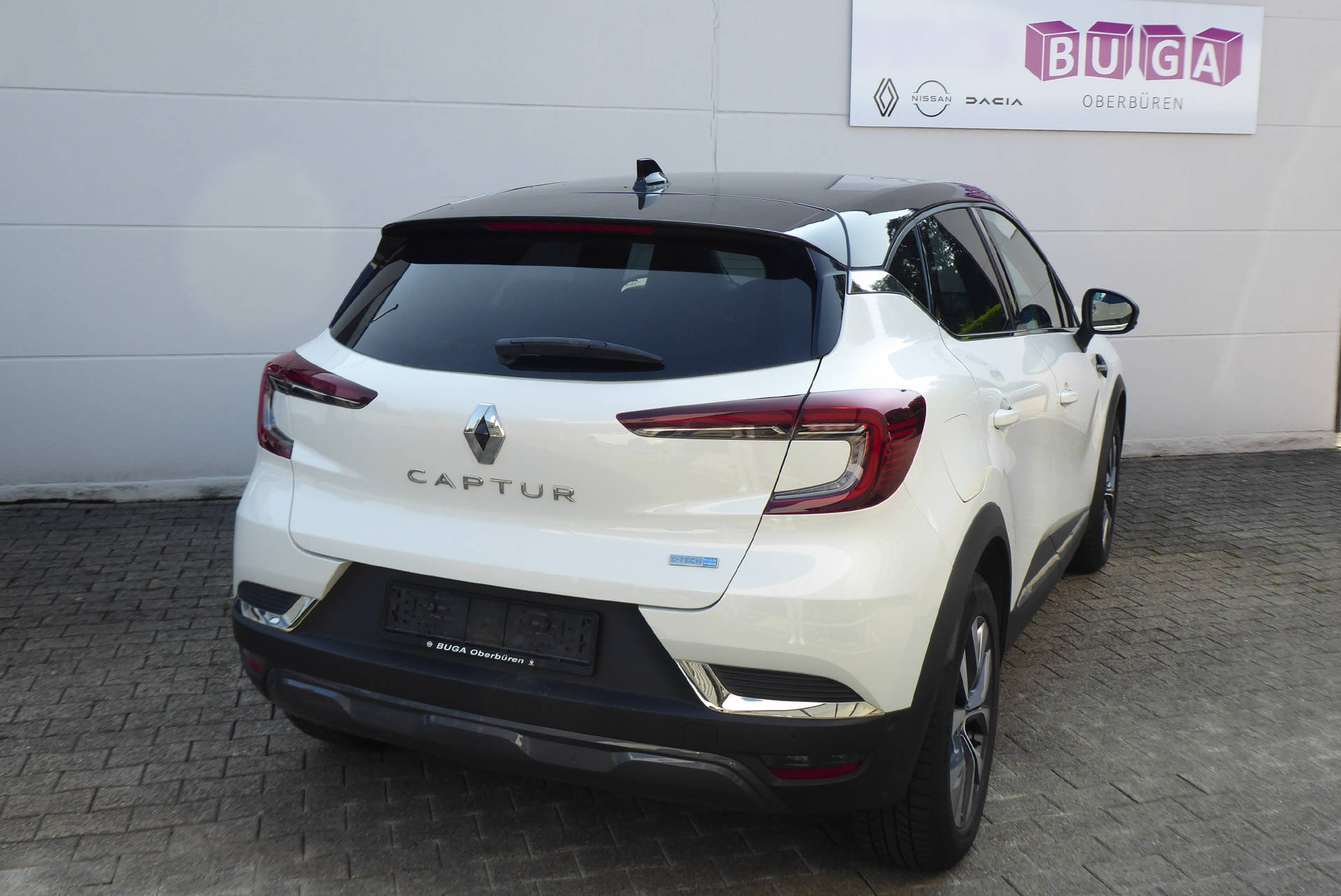 RENAULT Captur 1.6 E-Tech Initiale Paris DHT-image-12