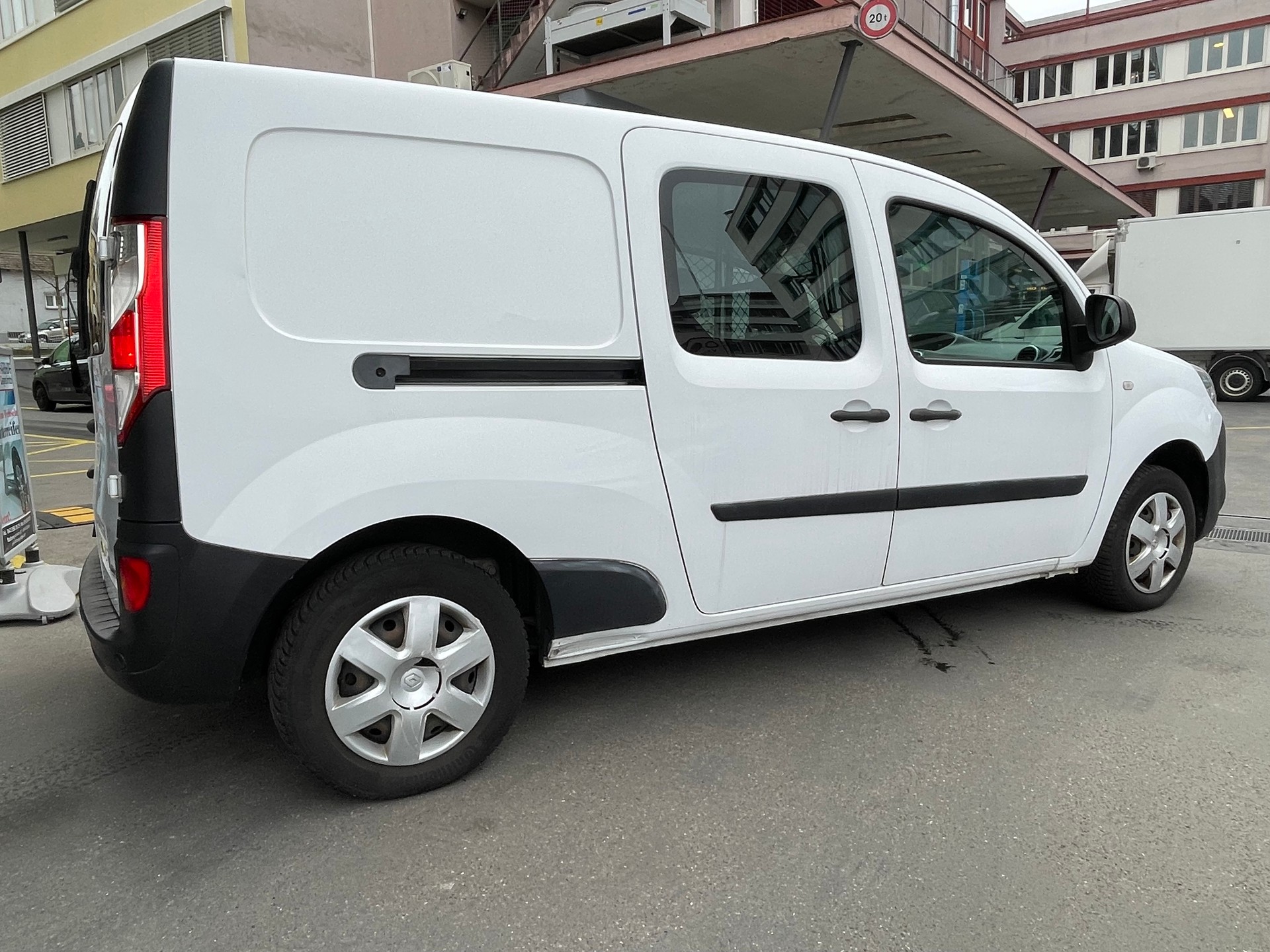 RENAULT Kangoo Maxi dCi 90 ENERGY Business 2 Pl./2 pl.-image-3