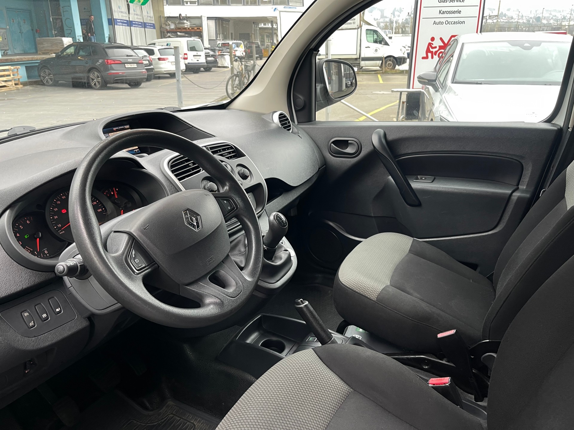 RENAULT Kangoo Maxi dCi 90 ENERGY Business 2 Pl./2 pl.-image-9