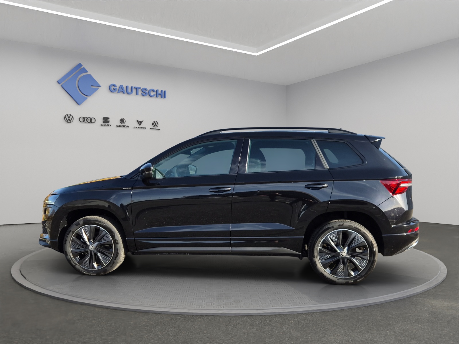 SKODA Karoq 1.5 TSI SportLine DSG-image-1
