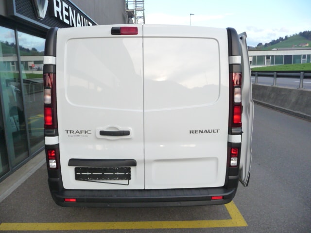 RENAULT Trafic 2.0 Blue dCi 130 Advance L1H1-image-6