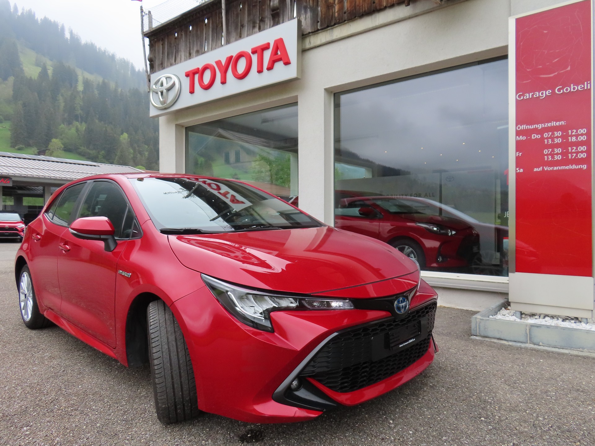 TOYOTA Corolla 1.8 HSD Comfort e-CVT