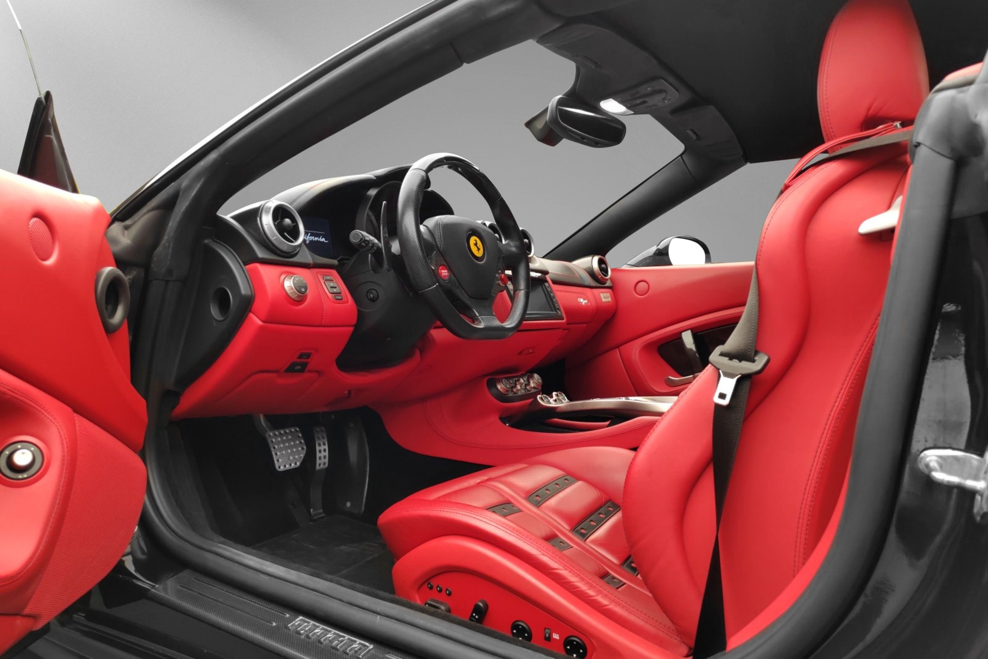 FERRARI California 4.3 V8-image-9