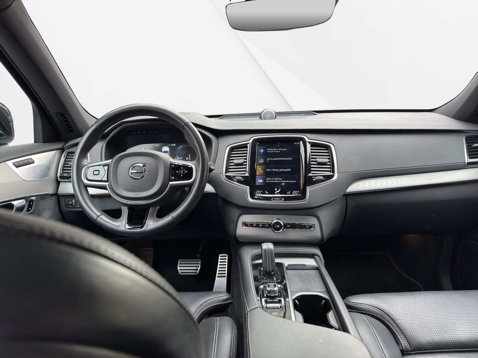 VOLVO XC90 T8 eAWD R-Design Geartronic-image-9