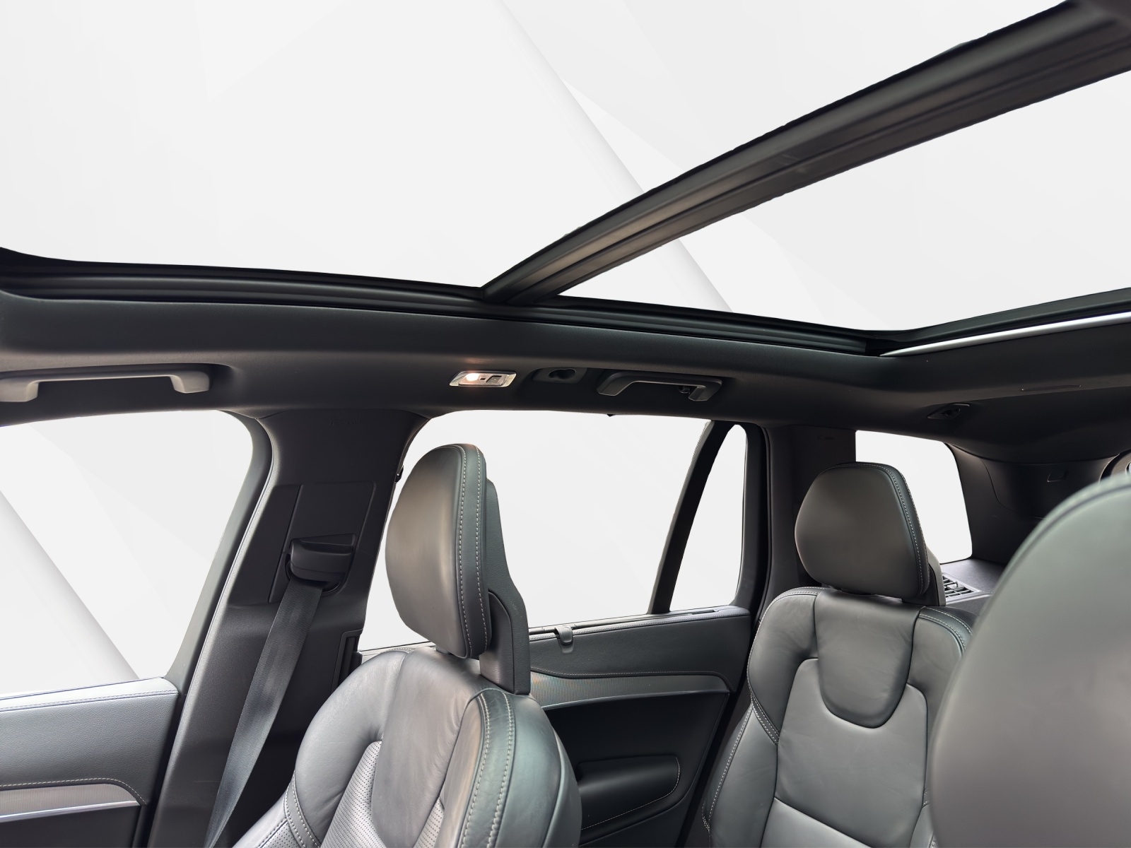VOLVO XC90 T8 eAWD R-Design Geartronic-image-17