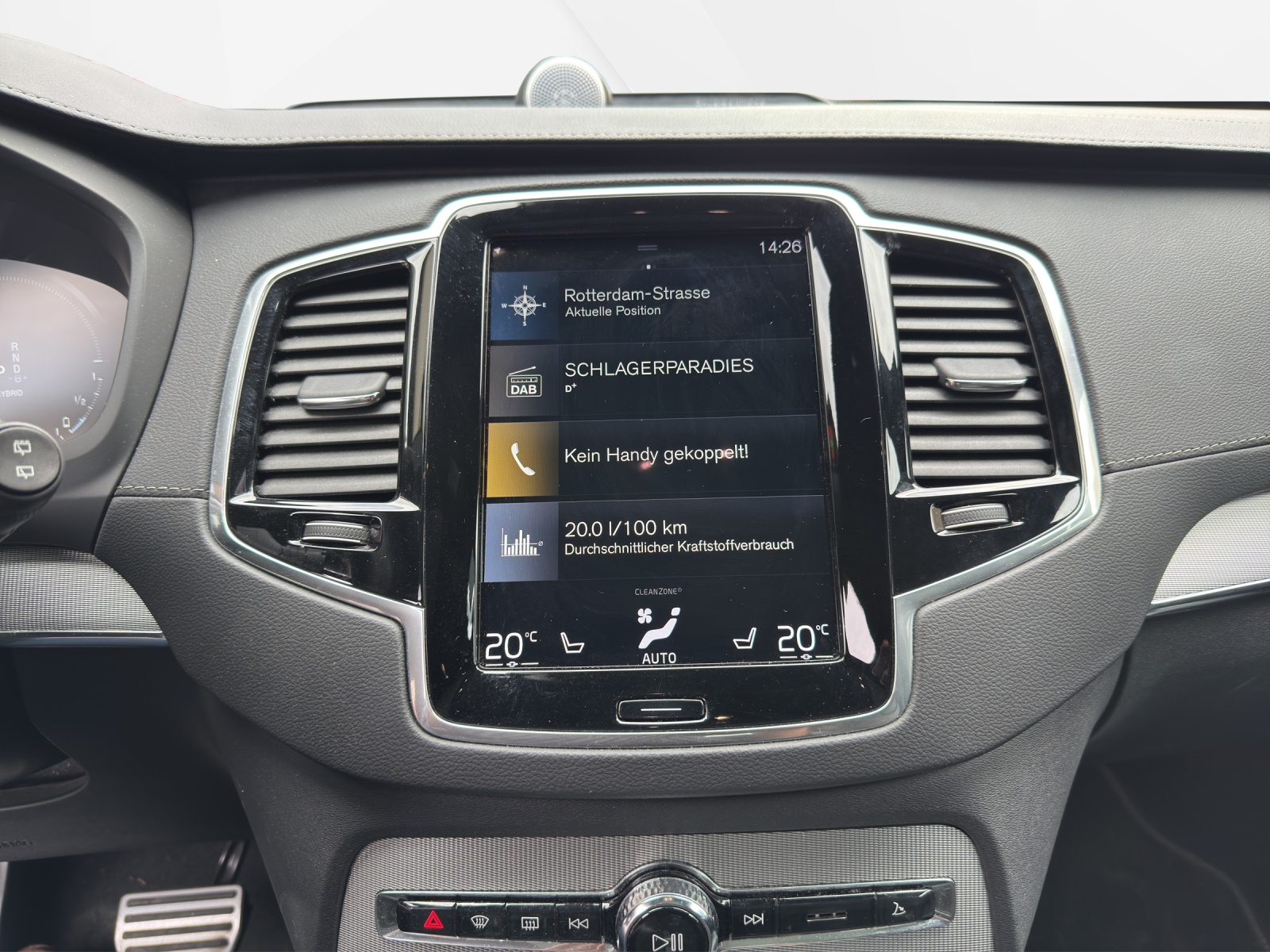 VOLVO XC90 T8 eAWD R-Design Geartronic-image-13