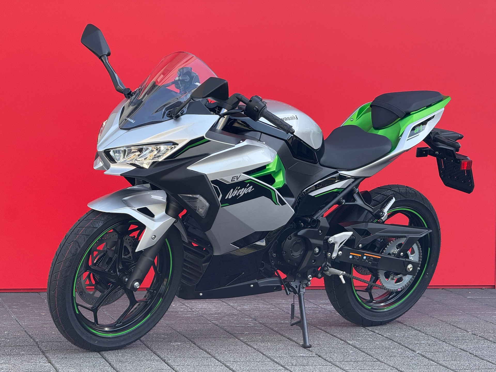 KAWASAKI Ninja e-1-image-15
