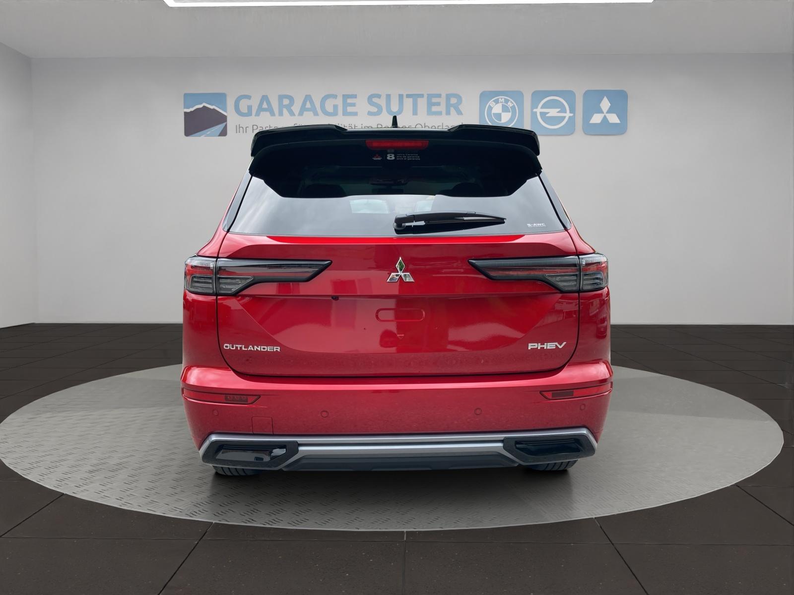MITSUBISHI Outlander 2.4 PHEV Instyle 4x4-showroom-element-3