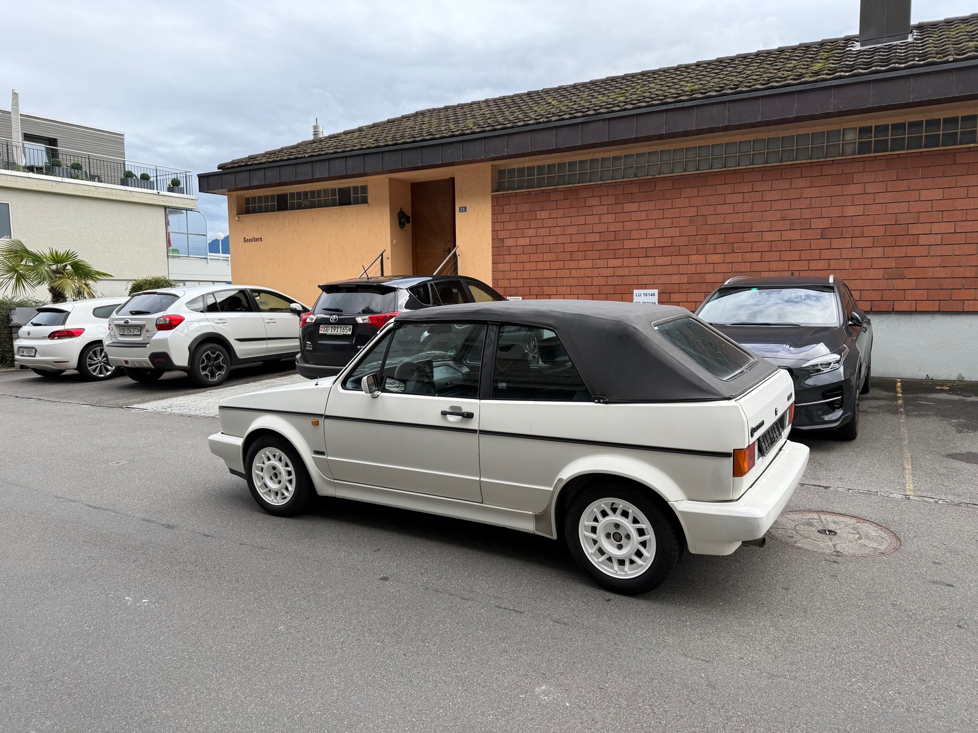 VW Cabriolet-image-1