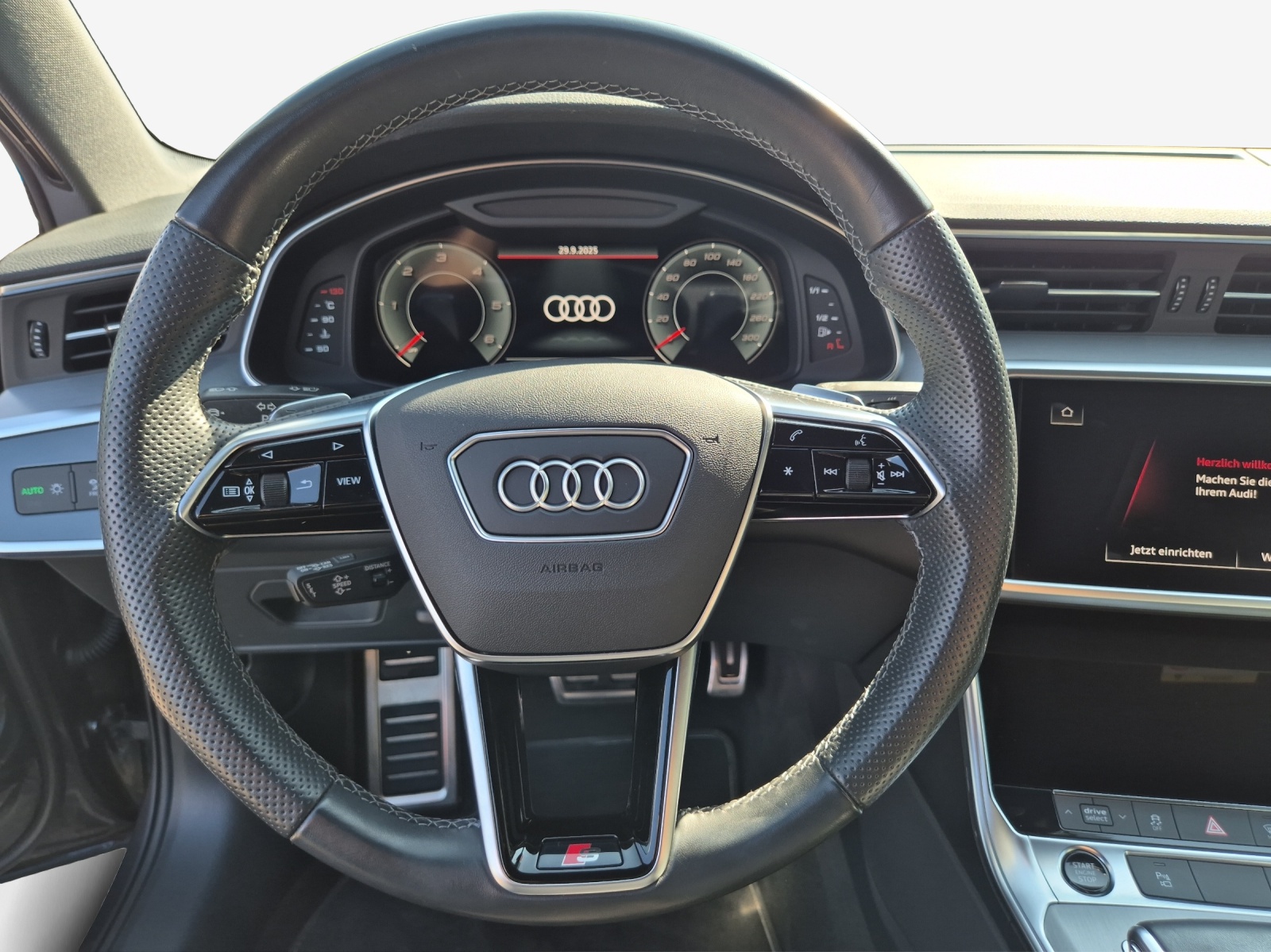 AUDI A6 Avant 40 TDI Sport Attraction quattro S-tronic-image-9