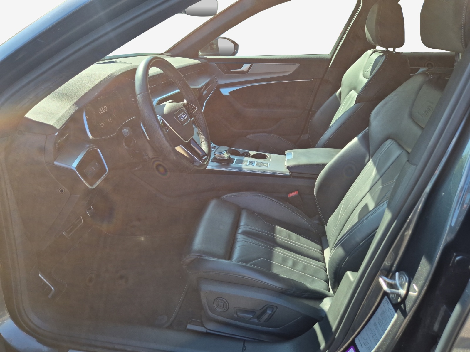 AUDI A6 Avant 40 TDI Sport Attraction quattro S-tronic-image-7