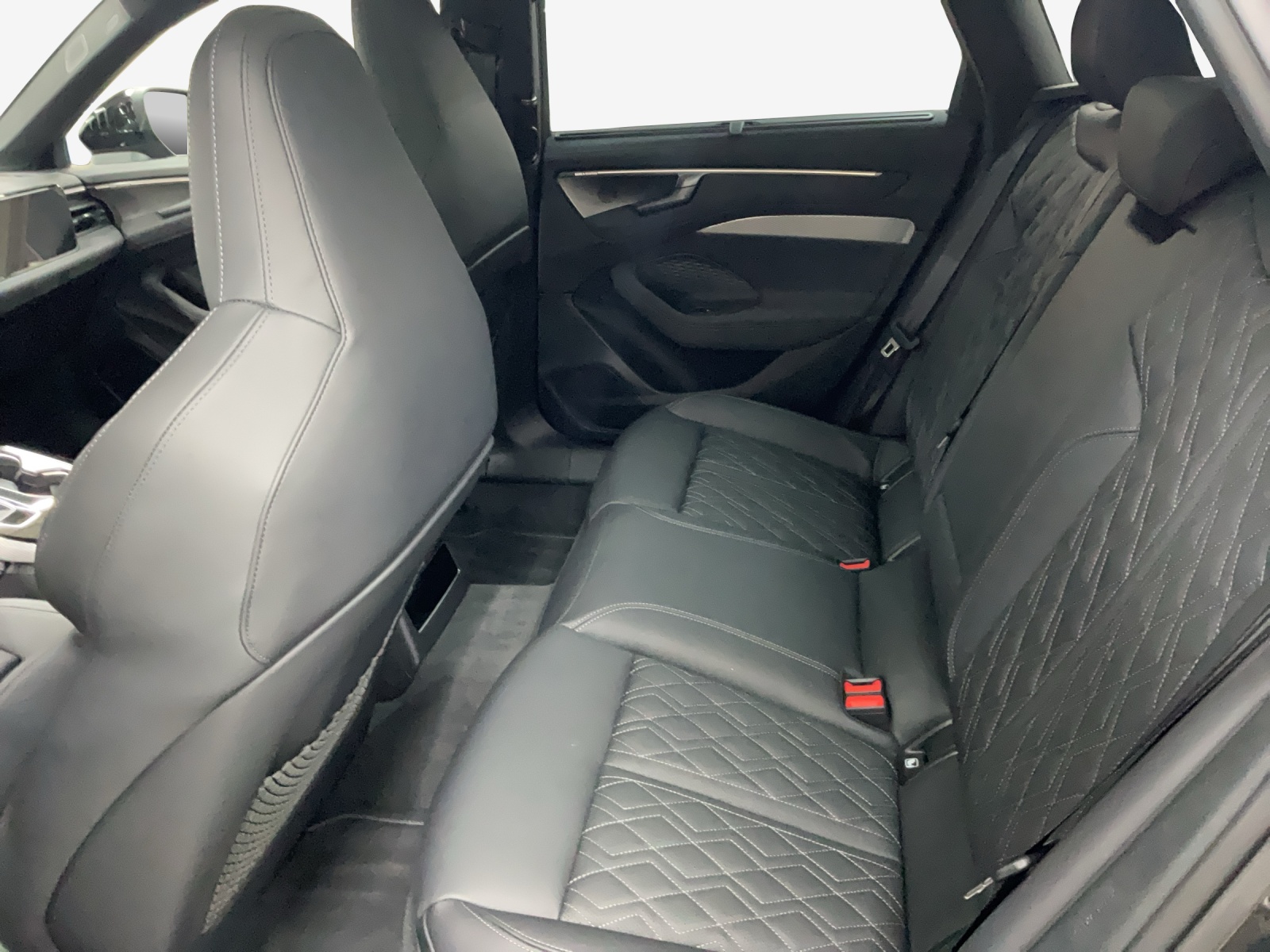 AUDI A6 Avant e-hybrid quattro 270 kW S tronic-image-11