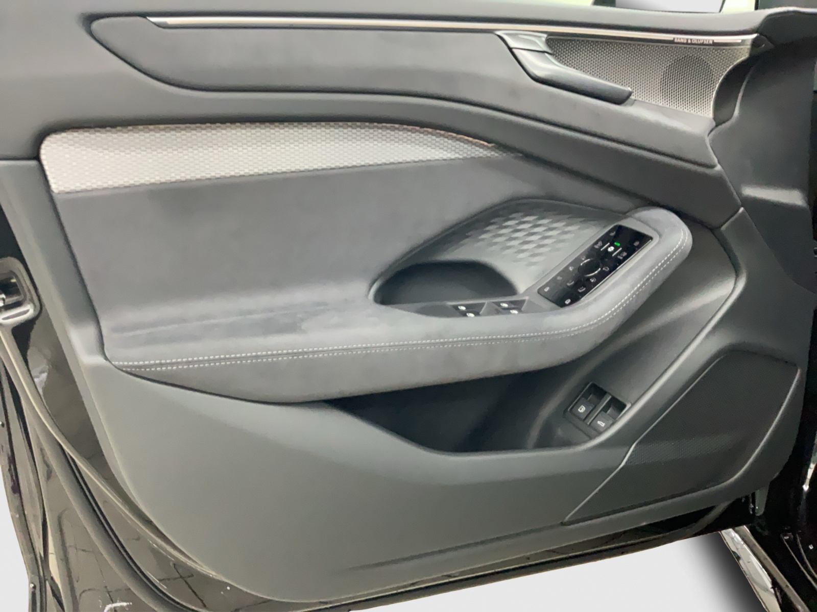 AUDI A6 Avant e-hybrid quattro 270 kW S tronic-image-14