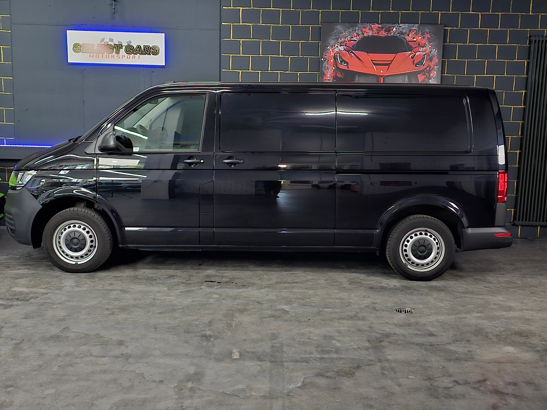 VW T6.1 2.0 TDI Entry, Lang, 3 Sitzplätze-image-1