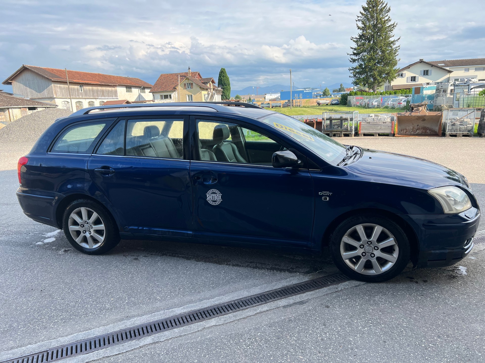 TOYOTA Avensis 2.2D-4 D CleanPower Linea Sol Sportswagon-image-1