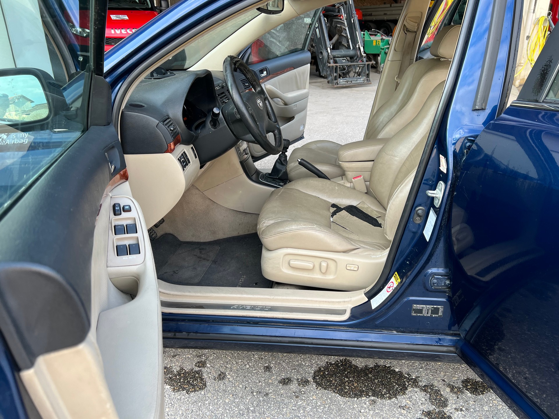 TOYOTA Avensis 2.2D-4 D CleanPower Linea Sol Sportswagon-image-8