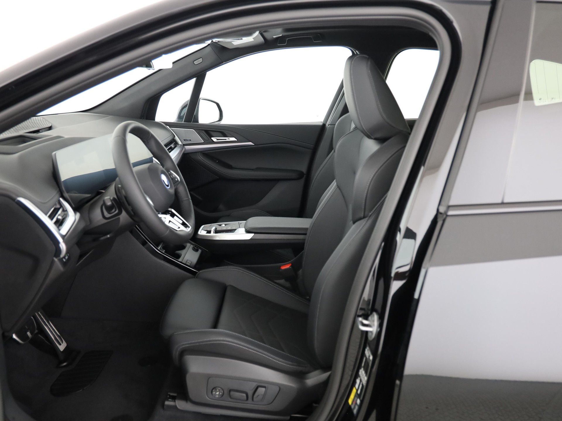 BMW 225e xDrive paddles Active Tourer-showroom-element-3