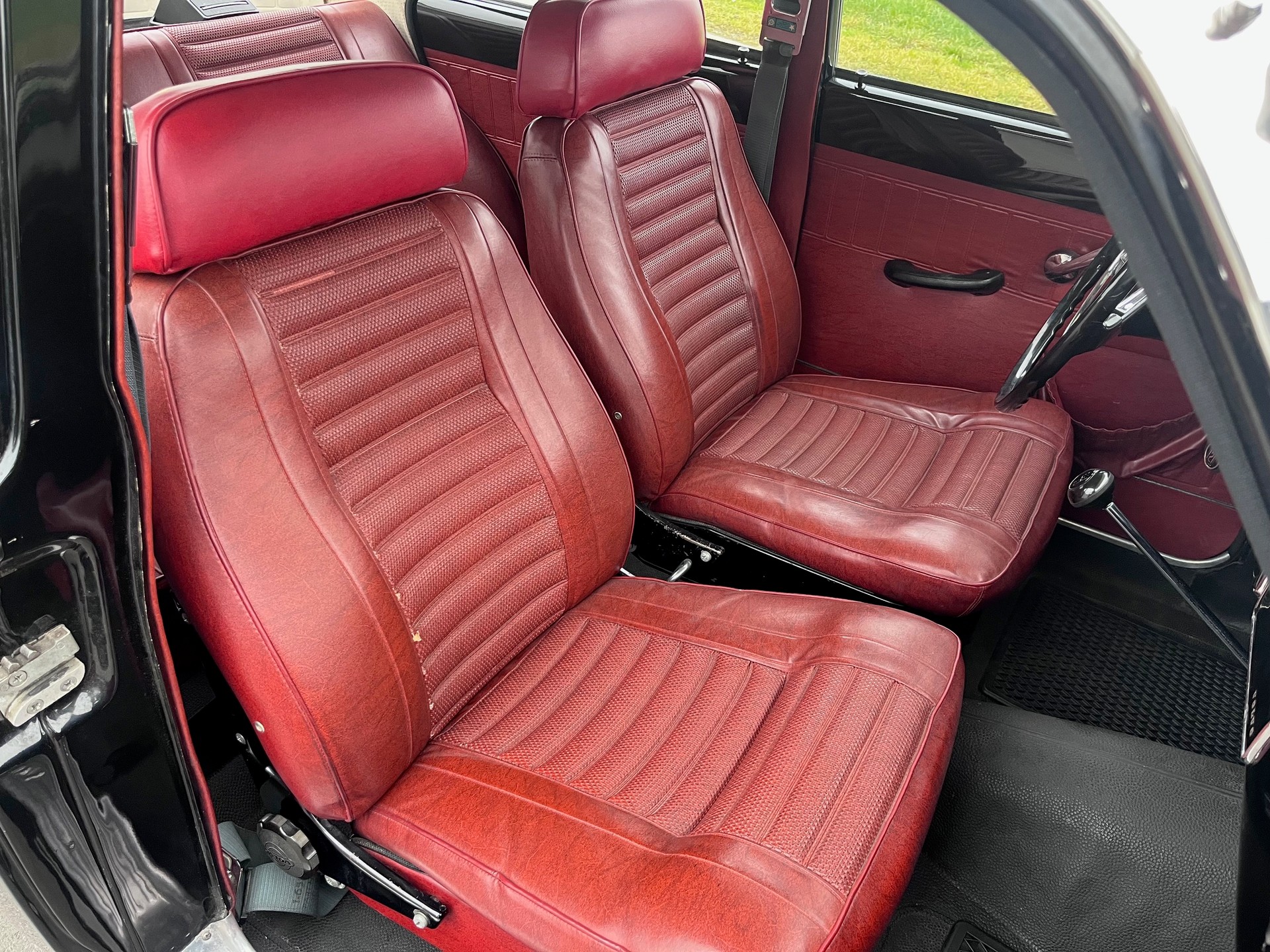VOLVO 121-image-7