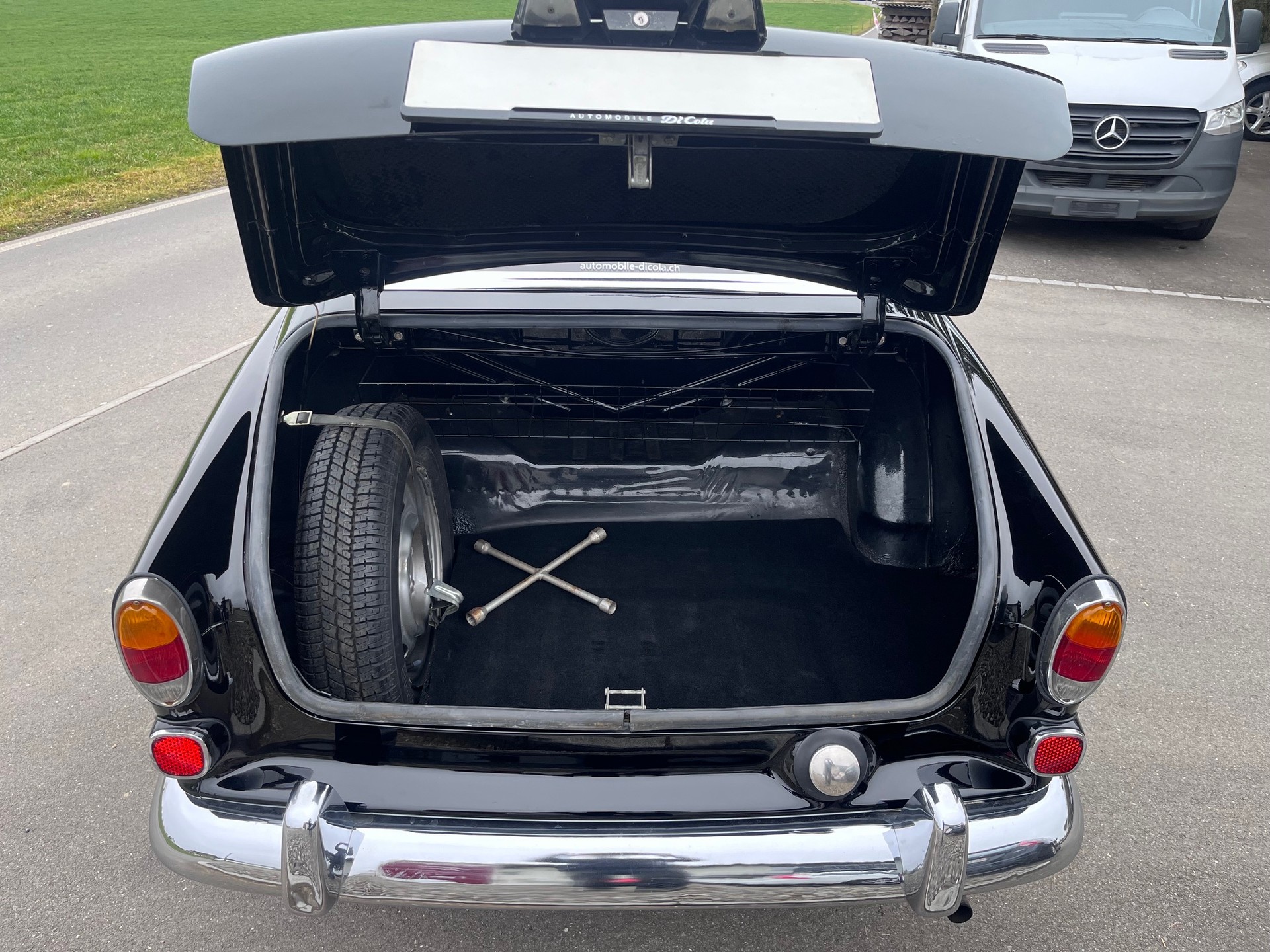 VOLVO 121-image-12
