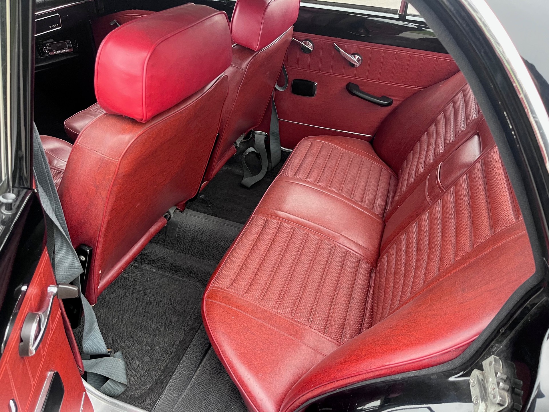 VOLVO 121-image-10