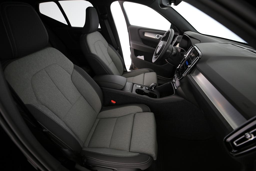 VOLVO XC40 2.0 B3 MH XCITE-image-8