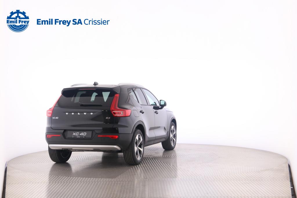 VOLVO XC40 2.0 B3 MH XCITE-image-4