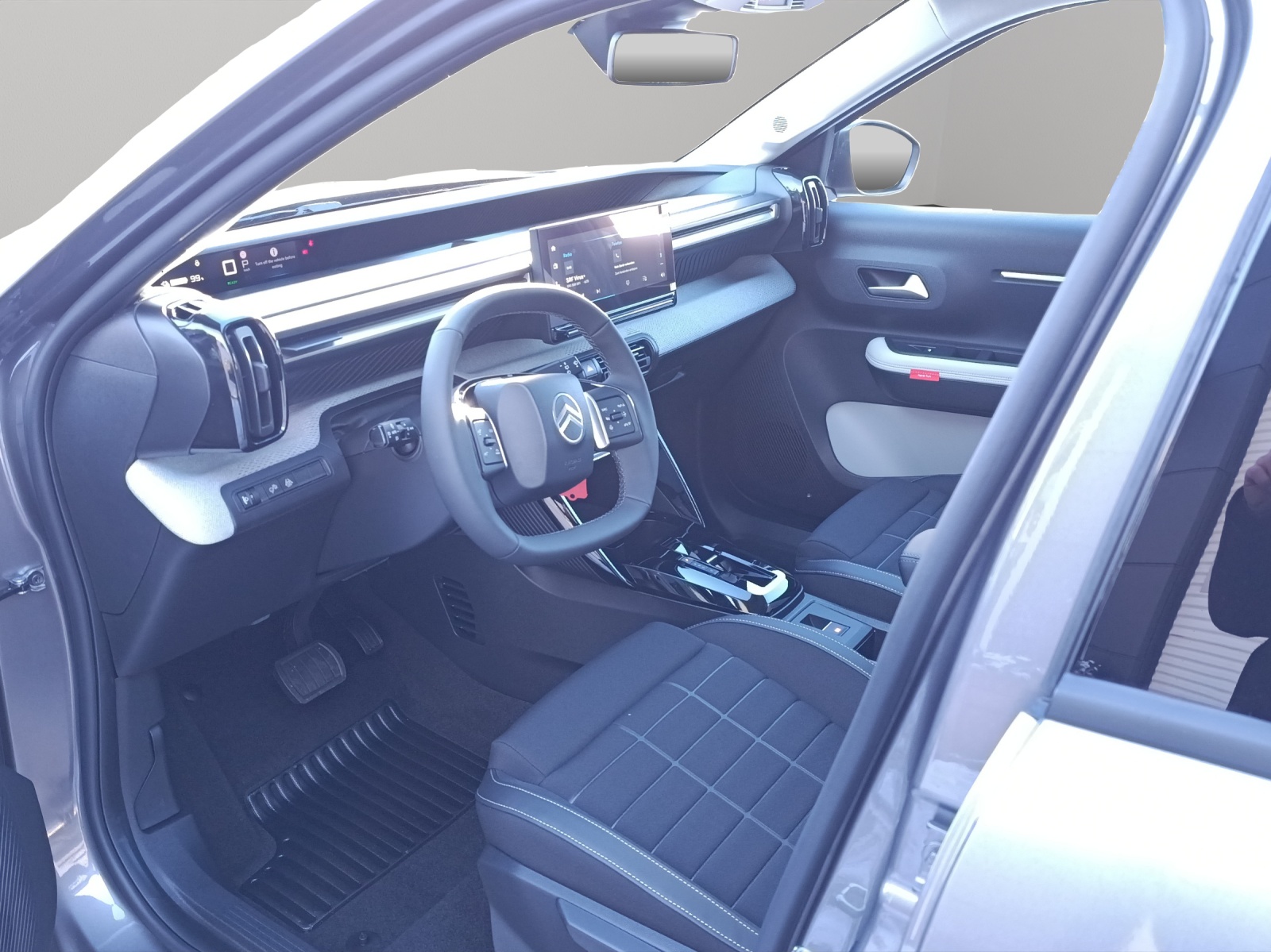 CITROEN e-C3 44kWh Plus-image-3