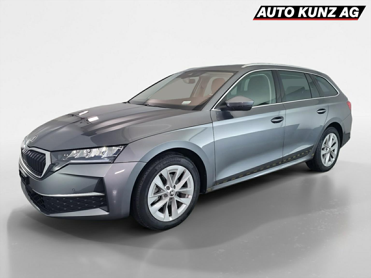 SKODA Octavia Combi 1.5 TSI mHEV DSG Selection-image-0