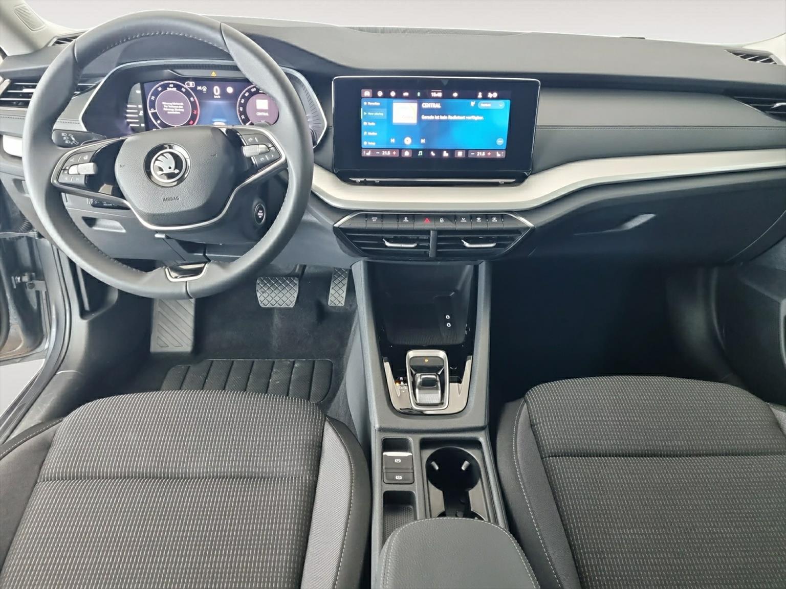 SKODA Octavia Combi 1.5 TSI mHEV DSG Selection-image-5