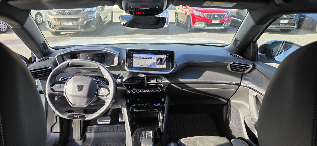 PEUGEOT 2008 1.2 Hybrid GT-image-5