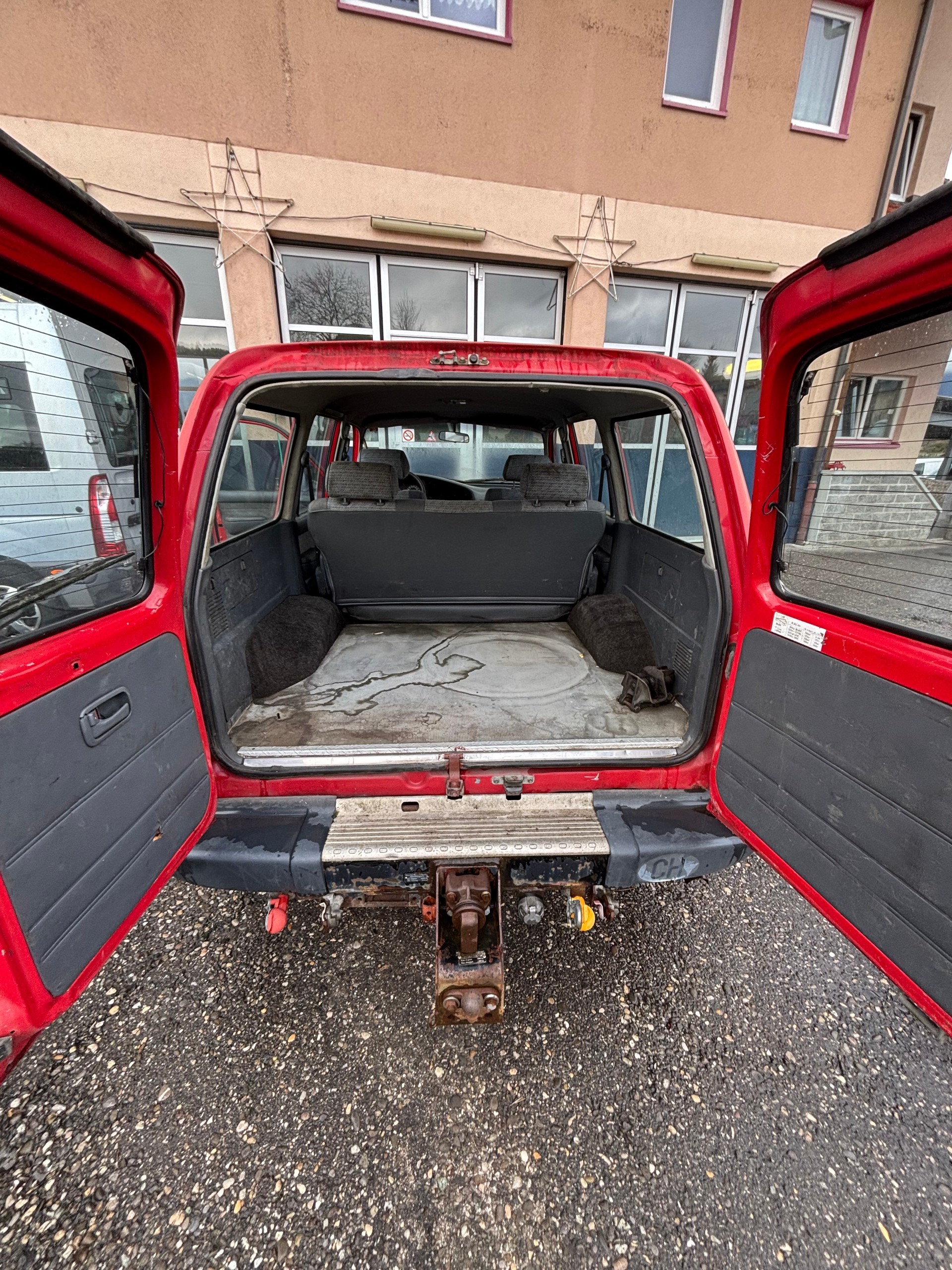 TOYOTA LAND CRUISER-image-11