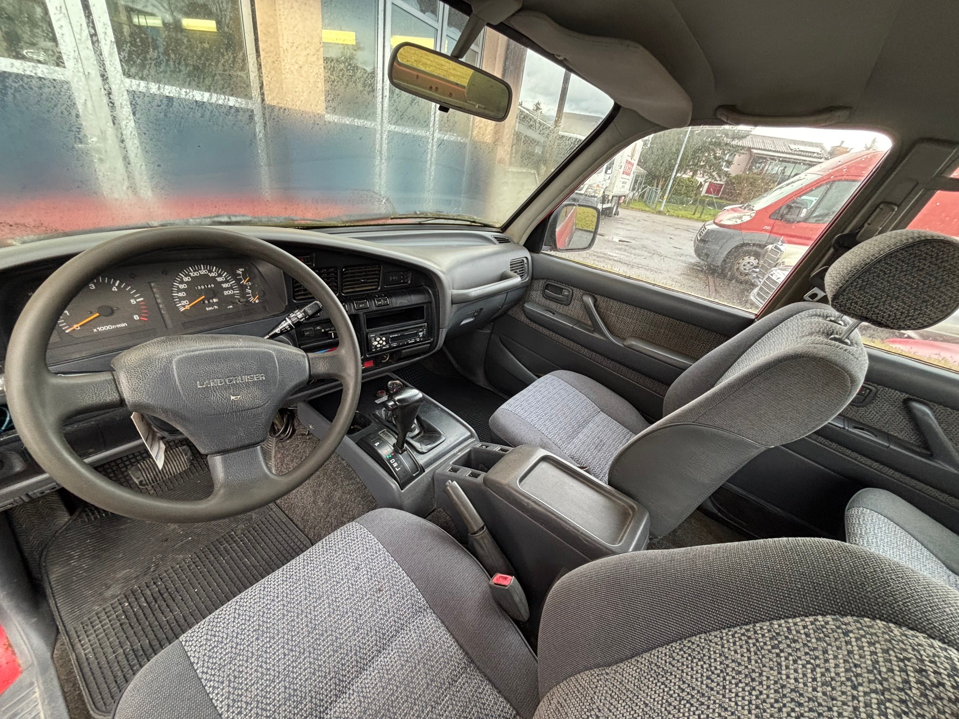 TOYOTA LAND CRUISER-image-8