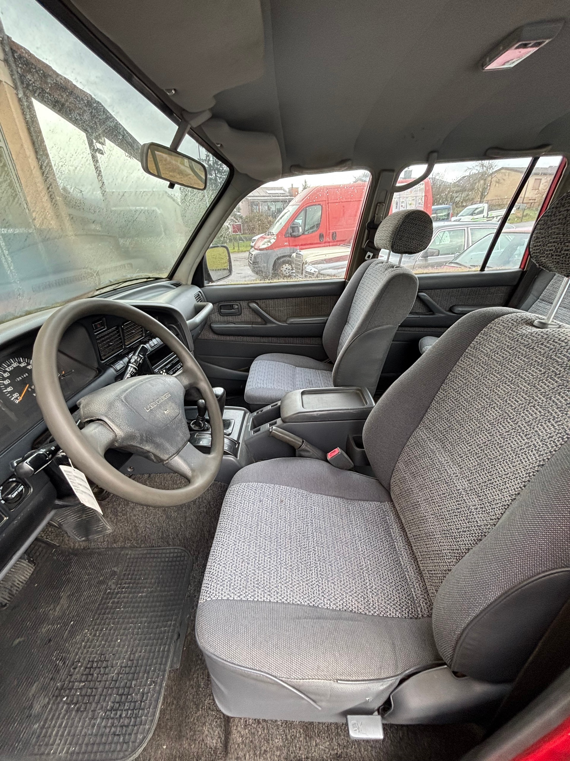 TOYOTA LAND CRUISER-image-7