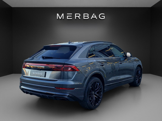 AUDI Q8 55 TFSI e quattro PHEV-image-3