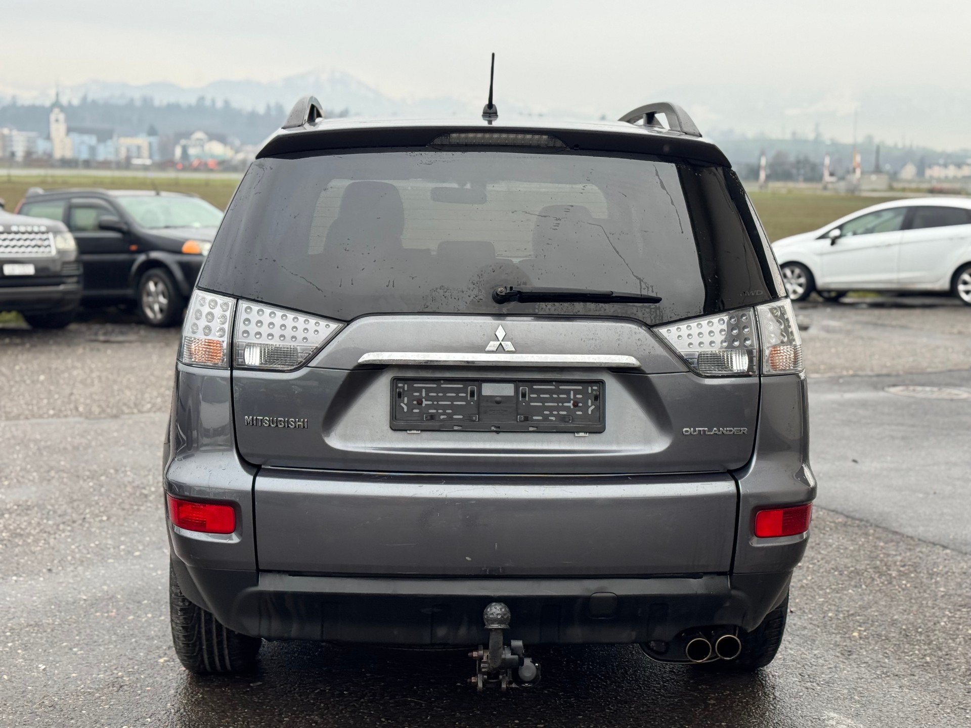 MITSUBISHI Outlander 2.2 DID Inform 4WD-image-6