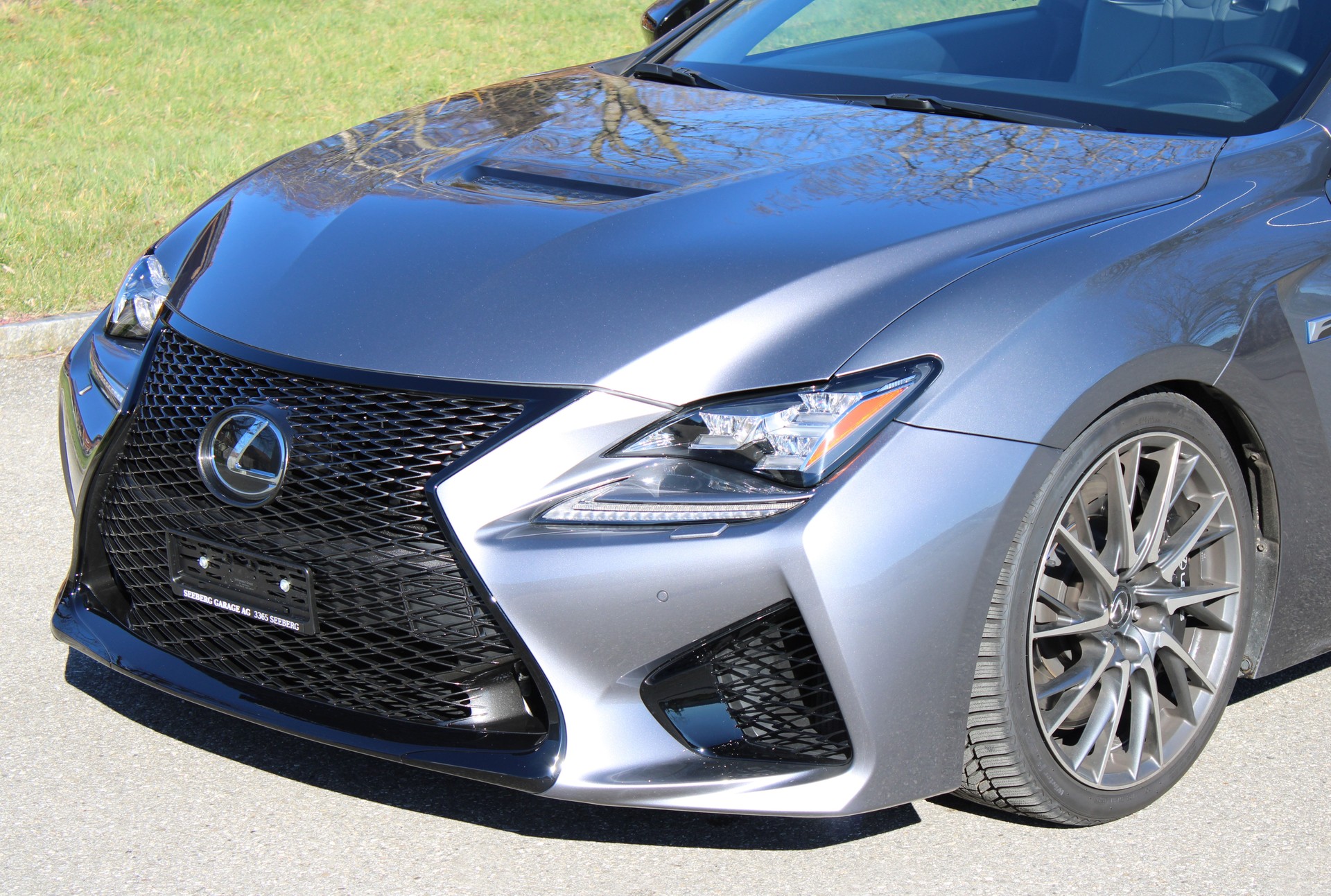 LEXUS RC F 5.0 V8 Carbon Automatic-image-6