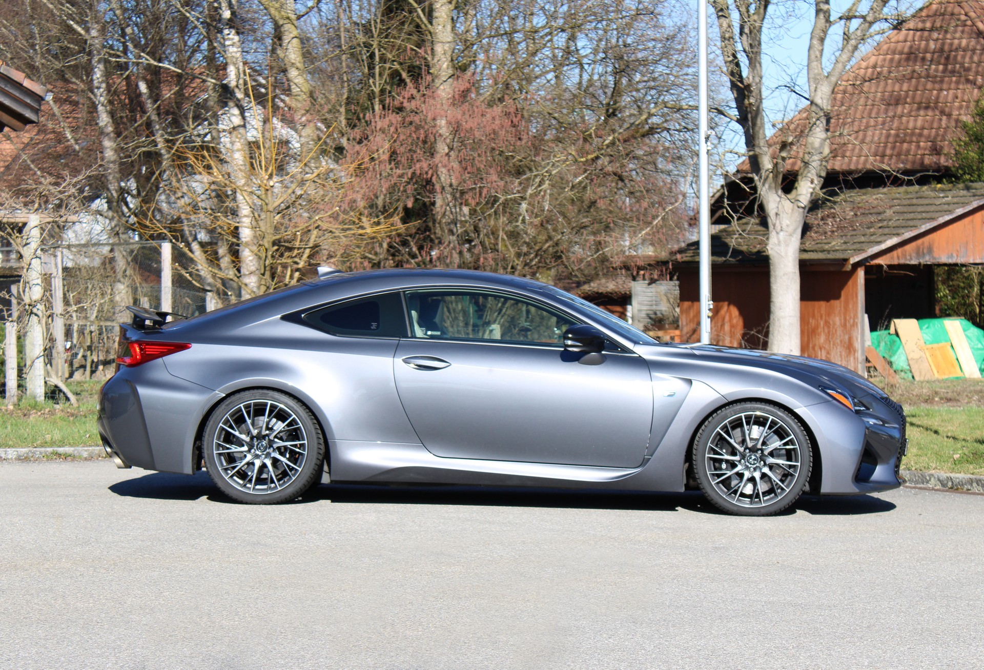 LEXUS RC F 5.0 V8 Carbon Automatic-image-4