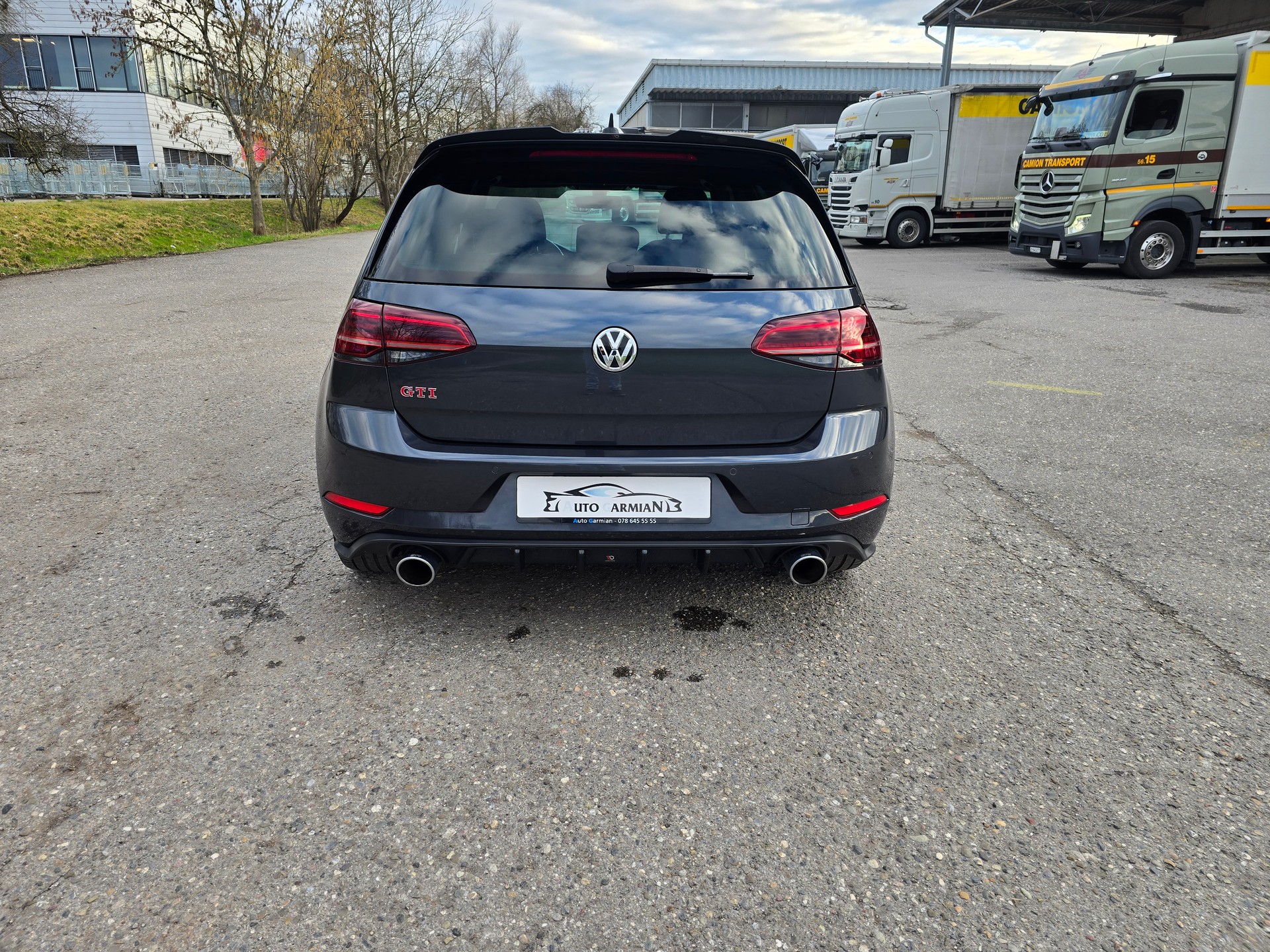 VW Golf 2.0 TSI GTI Performance-image-3