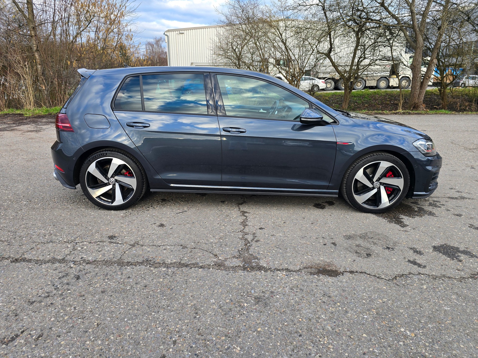 VW Golf 2.0 TSI GTI Performance-image-7