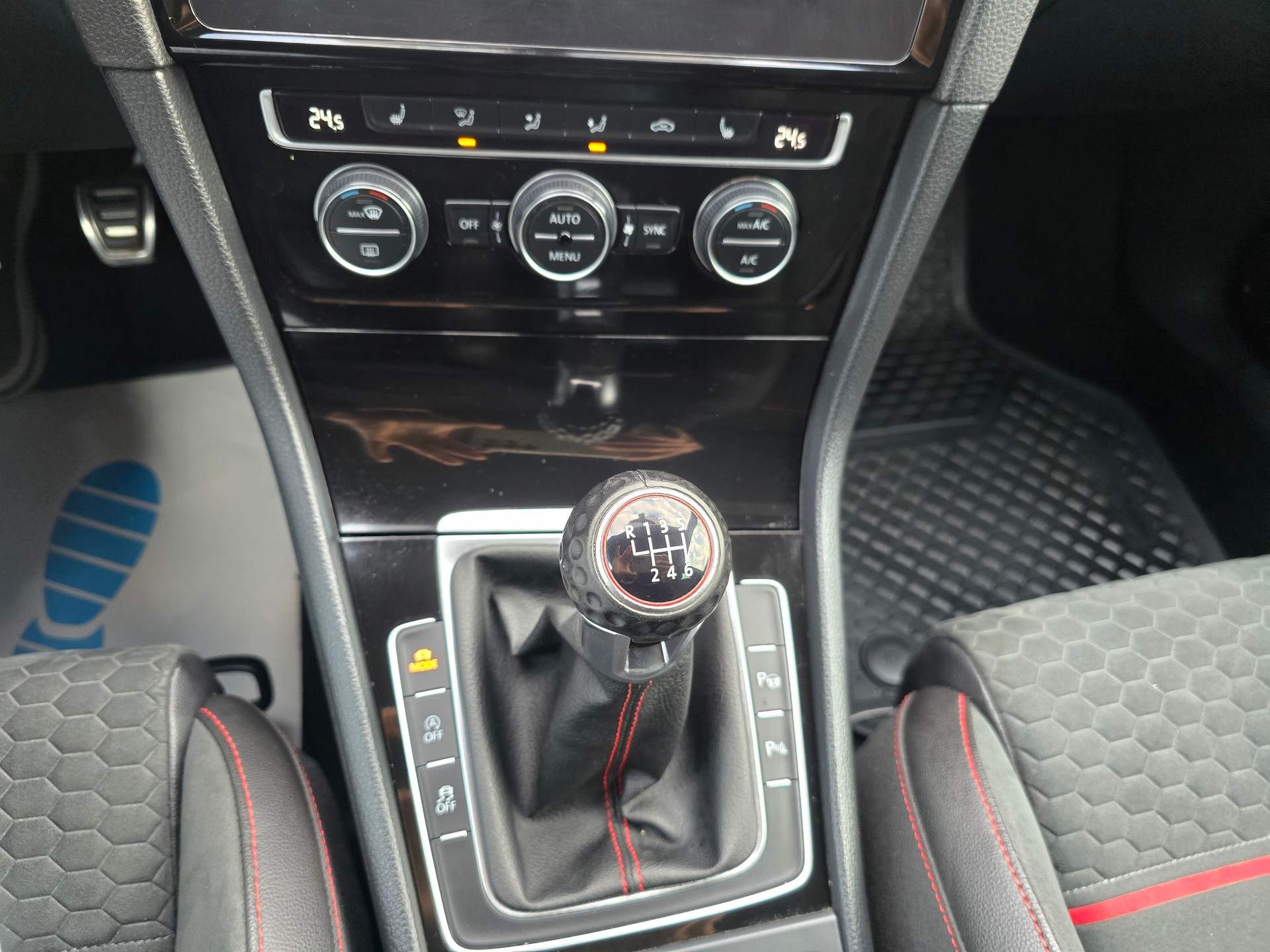 VW Golf 2.0 TSI GTI Performance-image-20