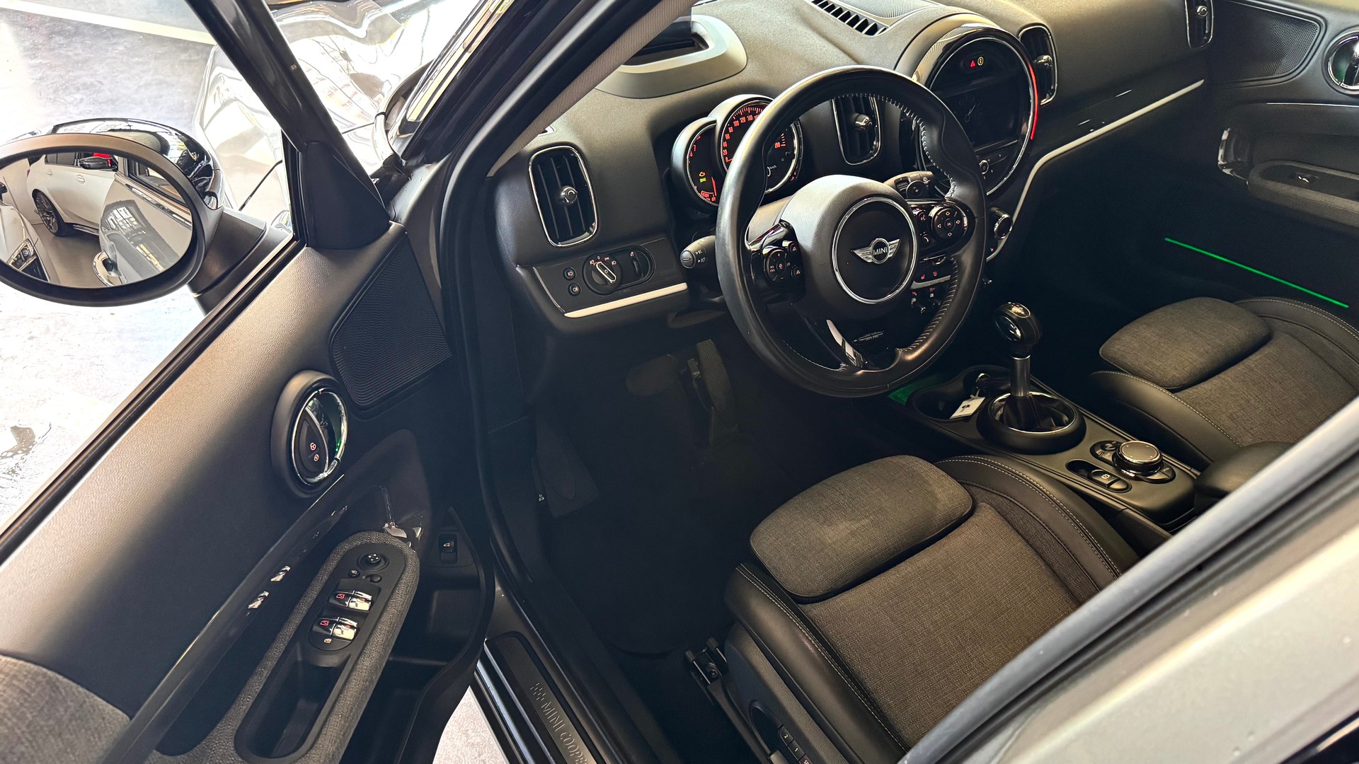 MINI Countryman Cooper S ALL4 Steptronic-image-3