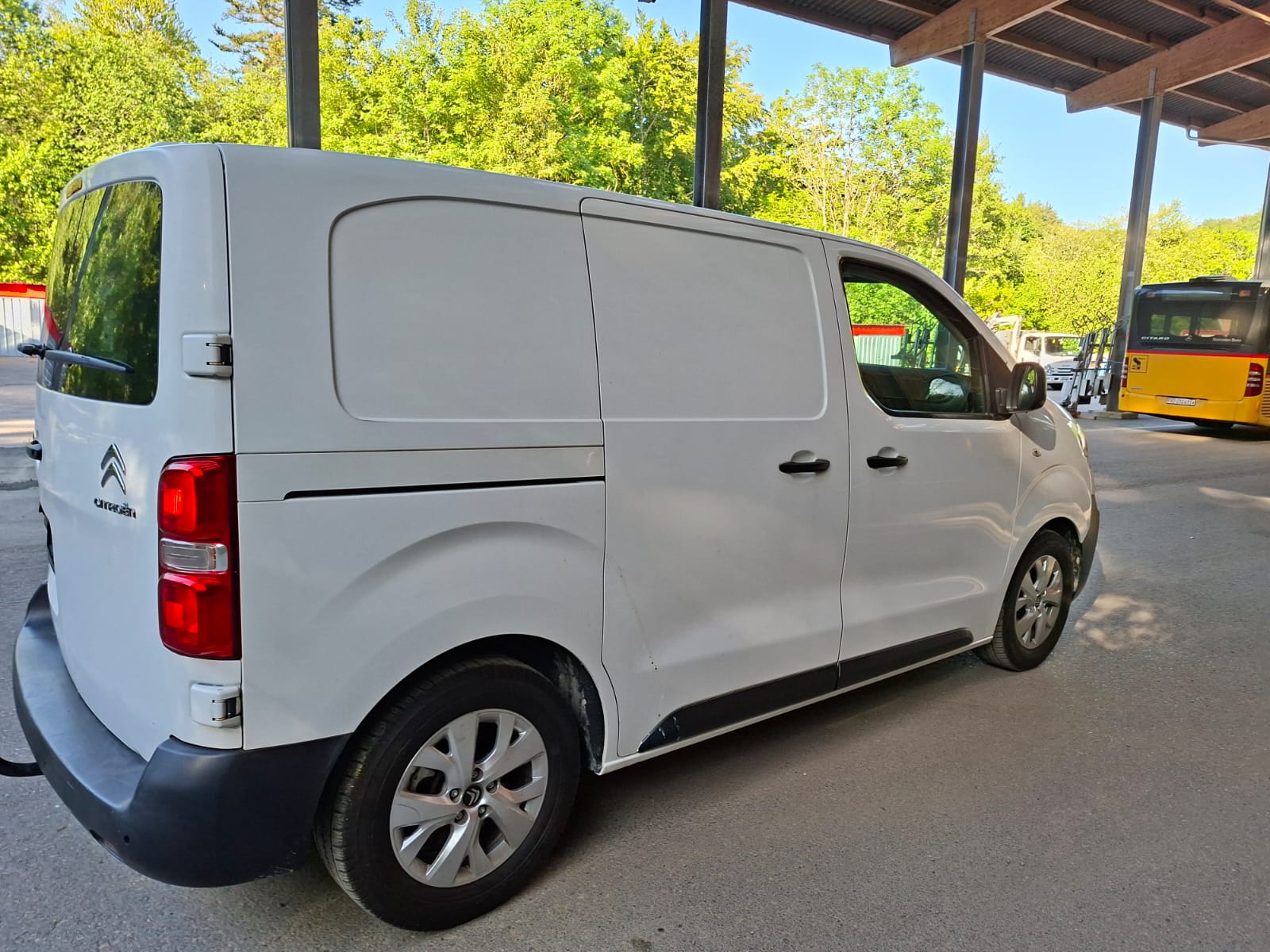 CITROEN Jumpy 1.6 BlueHDi 95 M Komfort-image-2