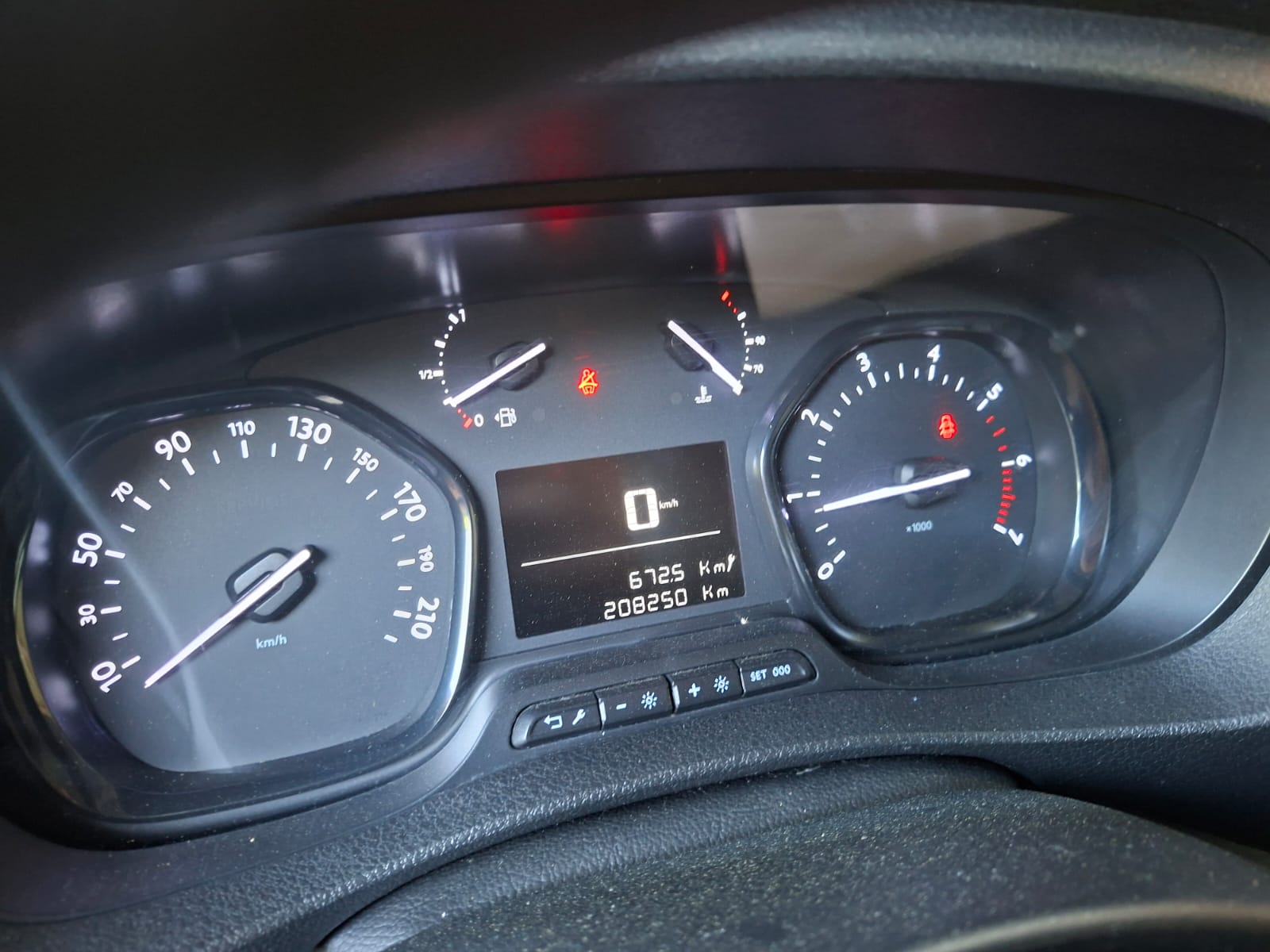 CITROEN Jumpy 1.6 BlueHDi 95 M Komfort-image-7