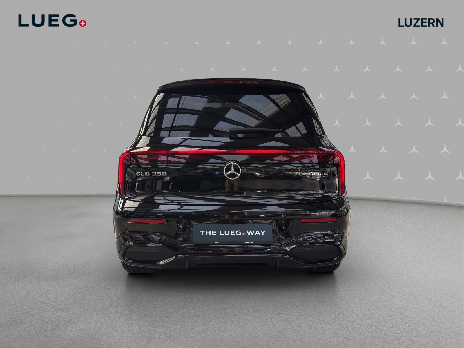 MERCEDES-BENZ GLB 350 4MATIC with EQ Technology-image-3