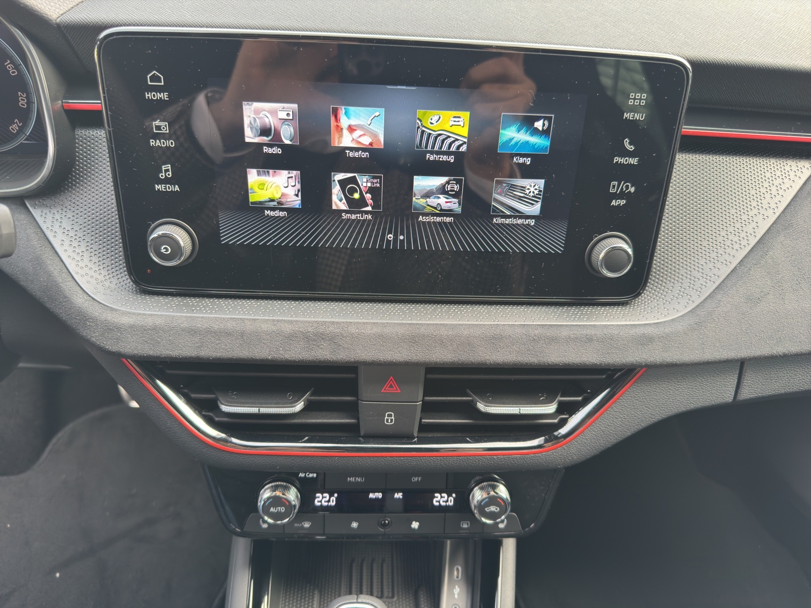 SKODA Scala 1.0 TSI Dynamic DSG-image-9