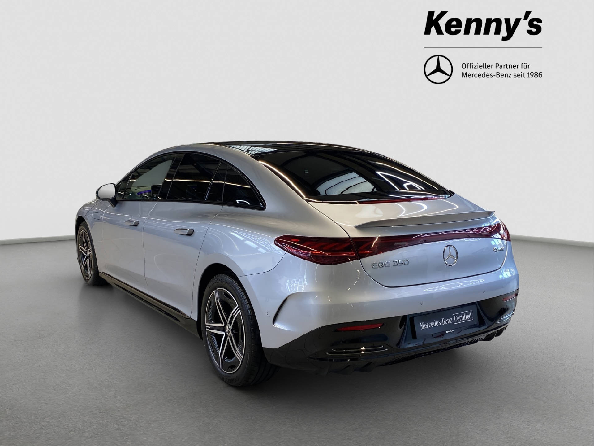 MERCEDES-BENZ EQE 350 Executive Edition AMG Line 4MATIC-image-3