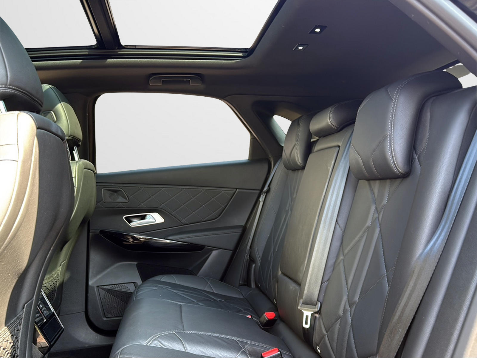 DS AUTOMOBILES DS 7 Crossback E-Tense 300 4x4 Rivoli-image-10